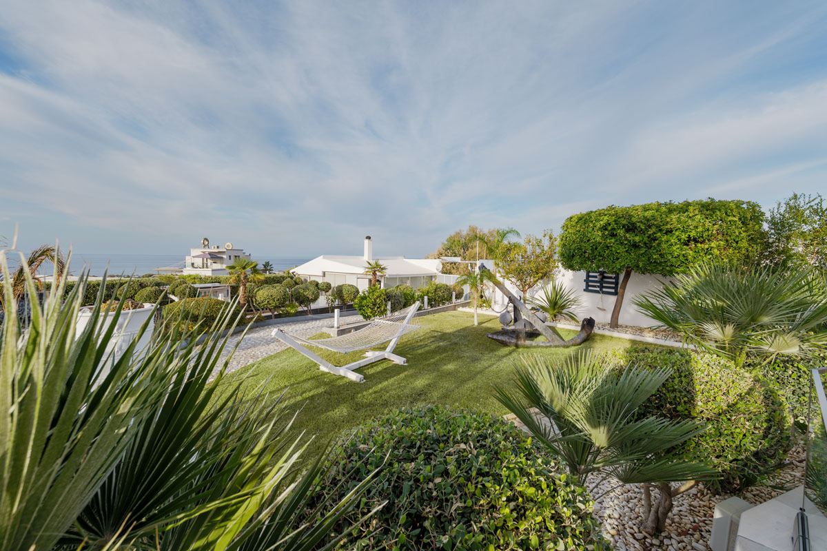 White Luxury Villa